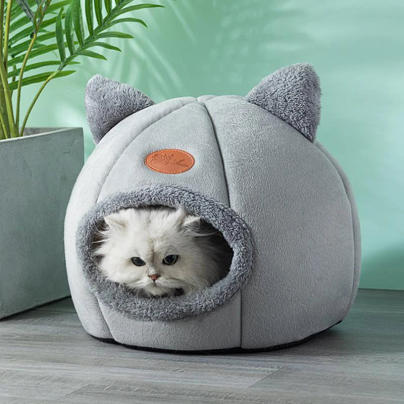 Cozy Winter Pet Bed